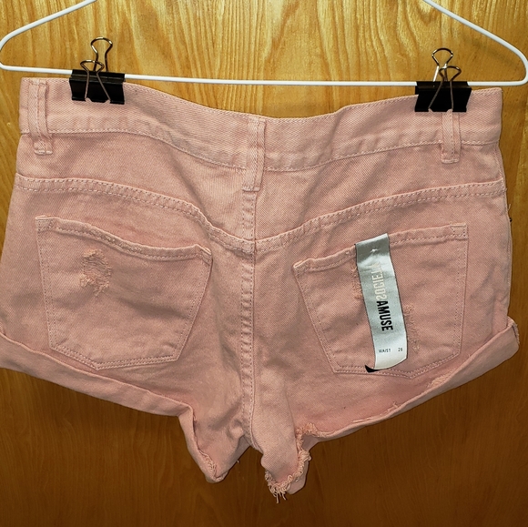 🌻NWT Distressed Coral Shorts - Picture 2 of 3